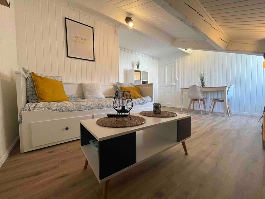 Studio Cosy, En Centre, Proche Gare, Vue Degagee Valence (Drome) Exterior foto